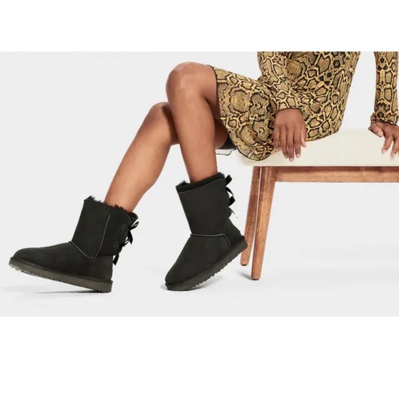 UGG - Bailey Bow II Genuine Shearling Boot - Picture 5 of 5